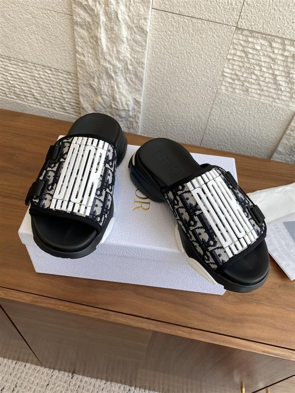 20251128184323183 280